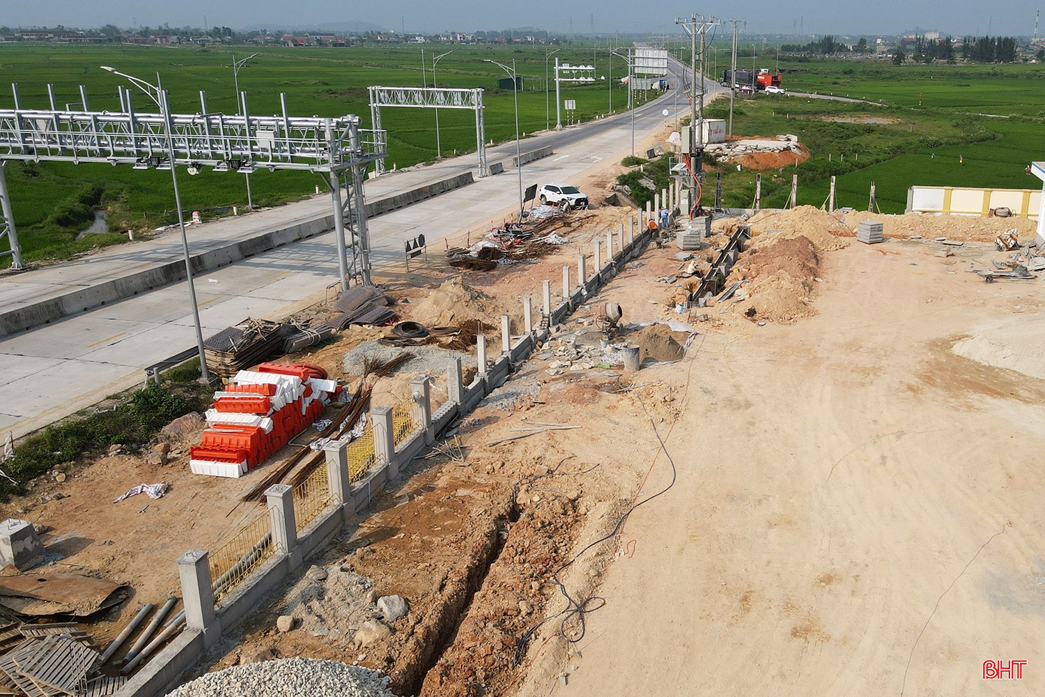 bqbht_br_tram-thu-phi-cao-toc-qua-ha-tinh-19.jpg