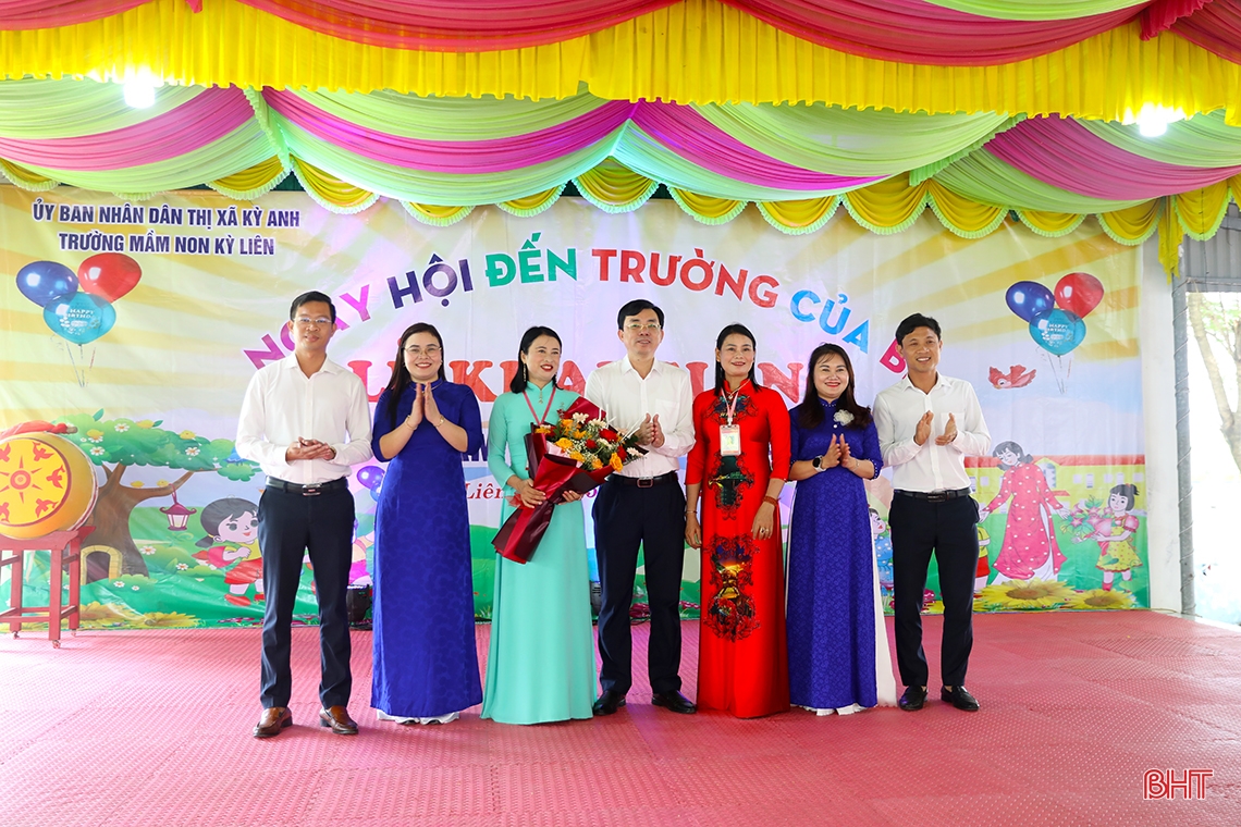 Các trường học ở Hà Tĩnh khai giảng năm học 2023 - 2024