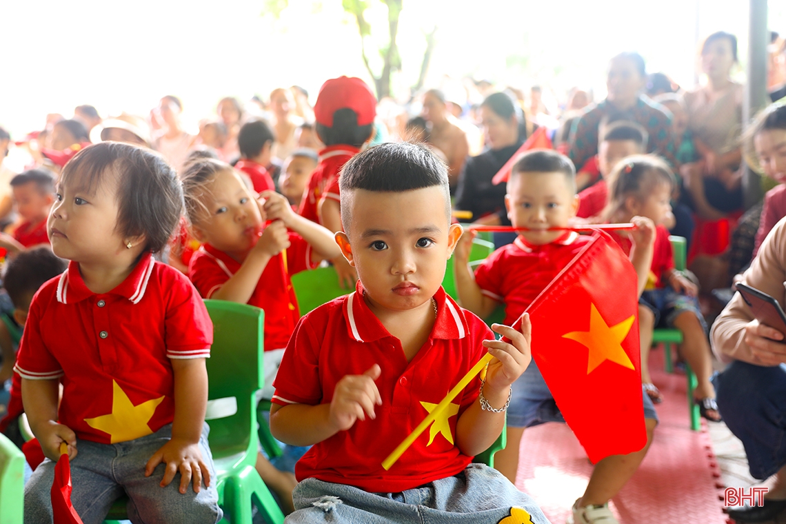 Các trường học ở Hà Tĩnh khai giảng năm học 2023 - 2024