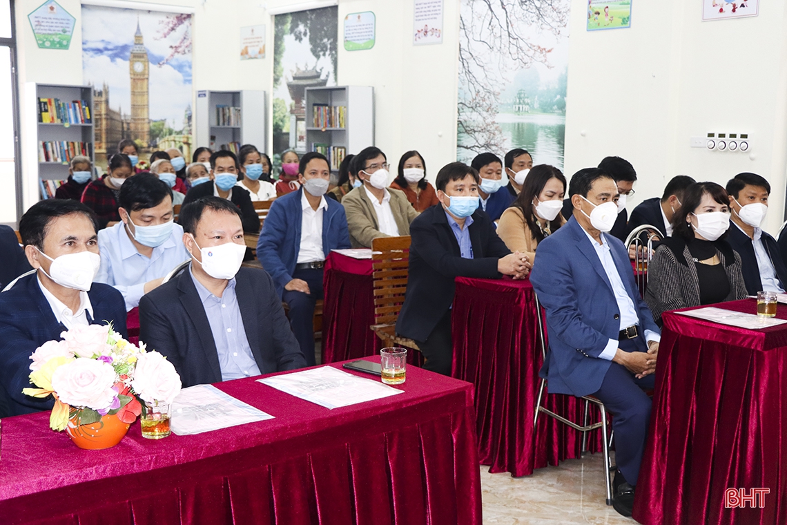 Chủ tịch UBND tỉnh dự khai trương nhà văn hóa cộng đồng - ngôi nhà trí tuệ ở Đức Thọ