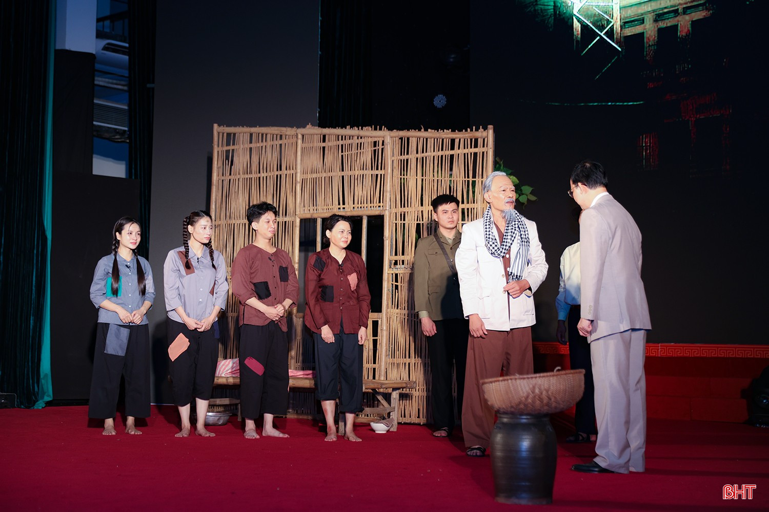 Ý nghĩa chương trình nghệ thuật "Bác Hồ - Hai tiếng thiêng liêng" ảnh 4