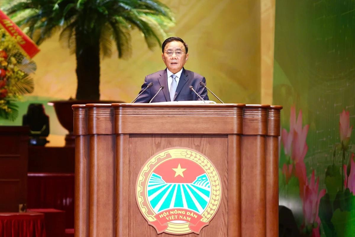 tran-cam-tu-1212.jpg