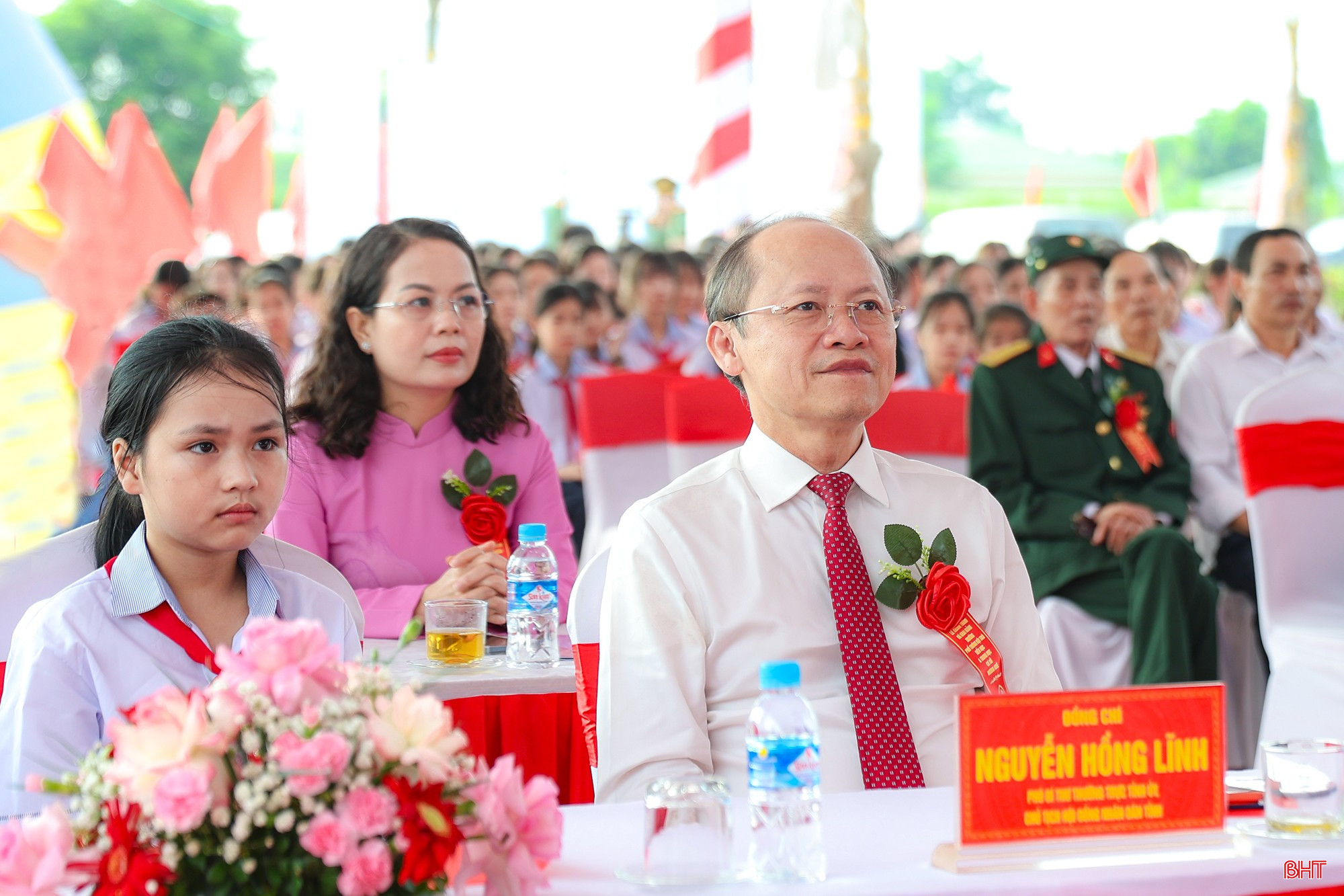 Phó Bí thư Thường trực Tỉnh ủy Nguyễn Hồng Lĩnh tham dự tại điểm cầu Trường Phổ thông nội trú TH&amp;THCS Hương Khê.