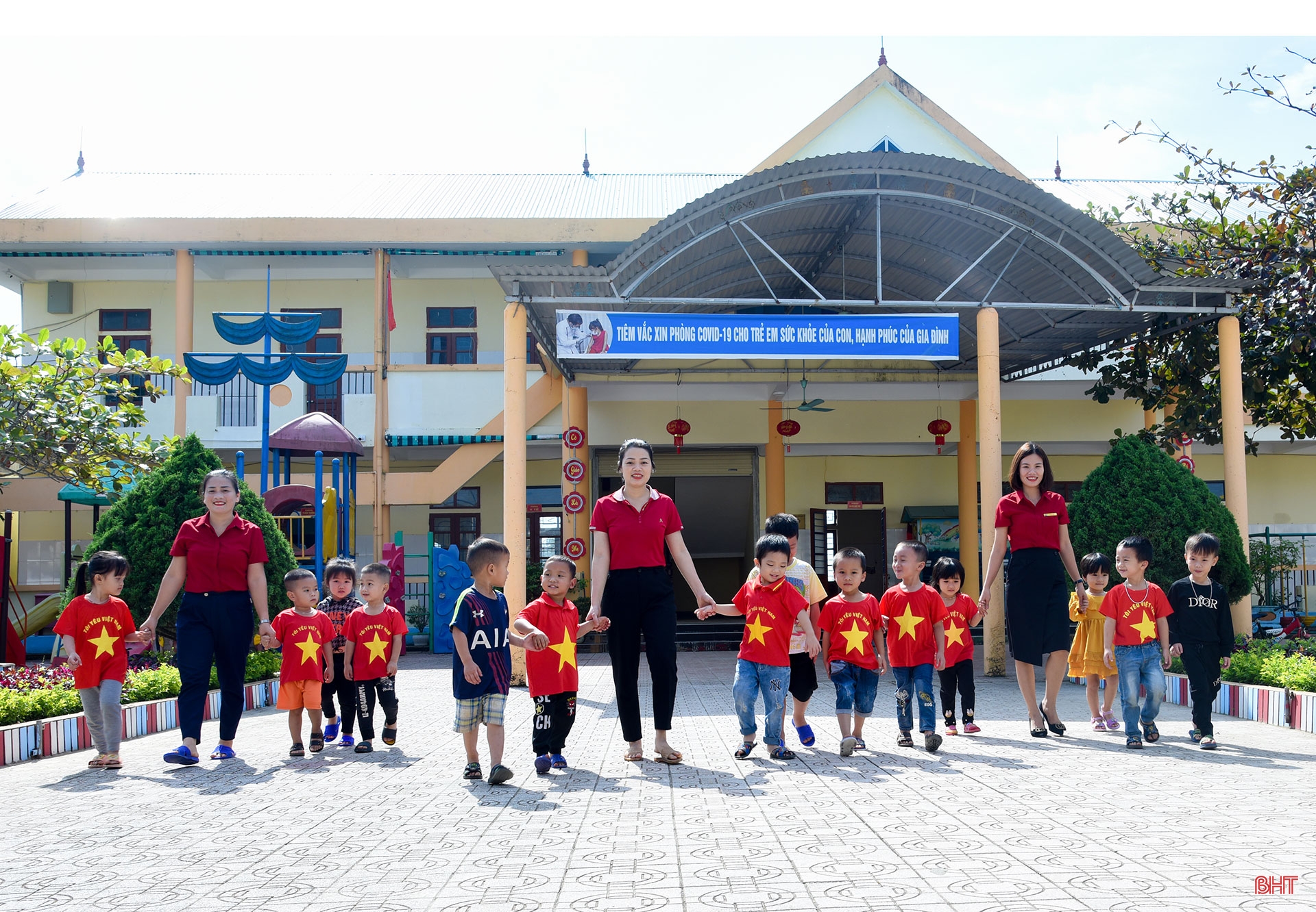 Vinh quang sứ mệnh trồng người (Bài 4): Nữ giáo viên vùng núi 20 năm thầm lặng “ươm những mầm xanh”