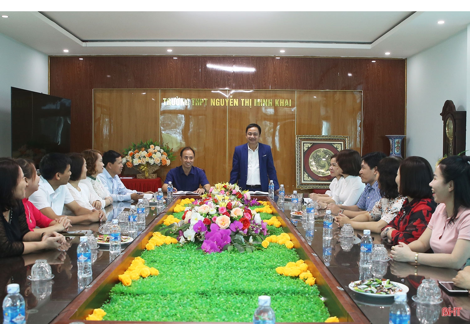 Vinh quang sứ mệnh “trồng người” (Bài 3): Người thầy “thắp lửa” yêu thương