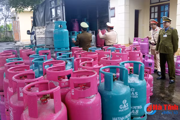 thu giu 195 vo binh gas da qua su dung khong hop phap