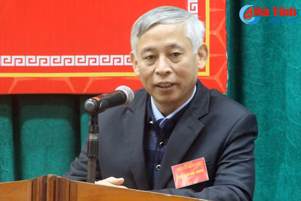 51 thi sinh thi chuyen vien chinh khoi dang mttq va doan the