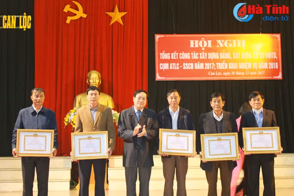 can loc ket nap 114 dang vien trong nam 2017