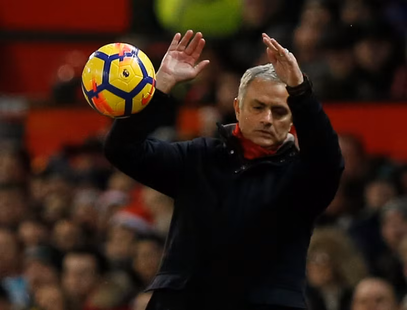 giao thua day ap luc voi mourinho