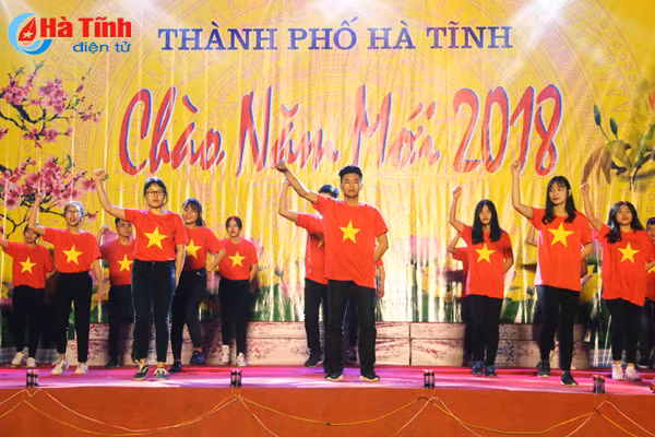 soi dong chuong trinh van nghe chao nam moi o tp ha tinh