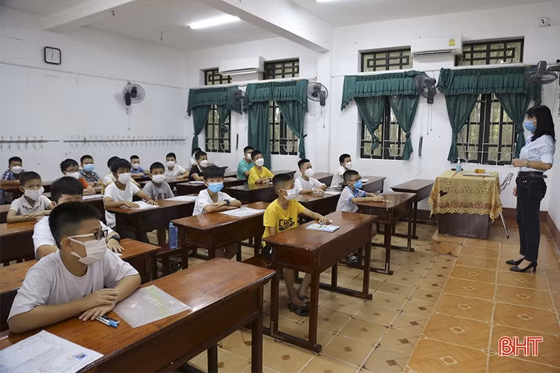 899 học sinh so tài kiến thức giành 210 suất vào Trường THCS Lê Văn Thiêm