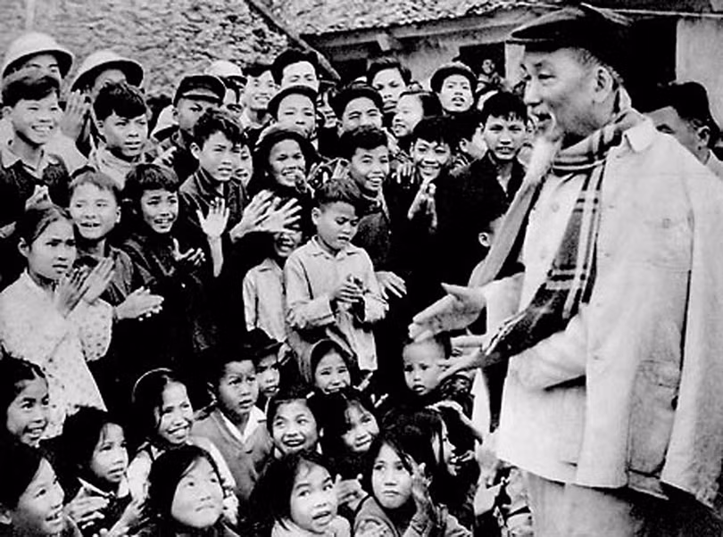 Văn hóa Hồ Chí Minh