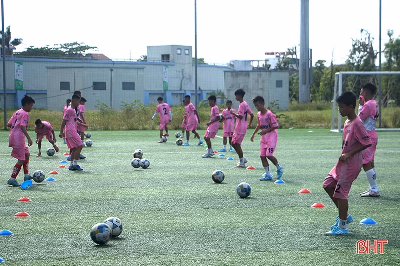 U13 Hồng Lĩnh Hà Tĩnh sẵn sàng tranh tài vòng chung kết Giải Bóng đá Thiếu niên toàn quốc