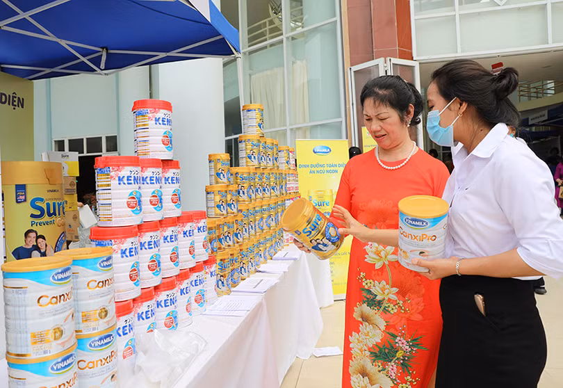 Vinamilk đồng hành cùng người cao tuổi lan tỏa thông điệp “sống khỏe, sống thanh xuân”