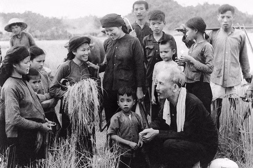 Văn hóa Hồ Chí Minh
