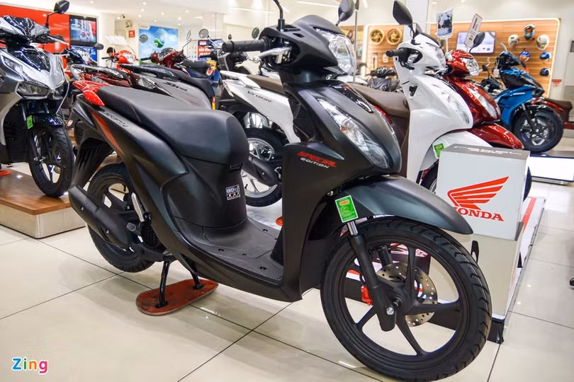 5 mẫu xe máy có giá bán cao hơn mức đề xuất