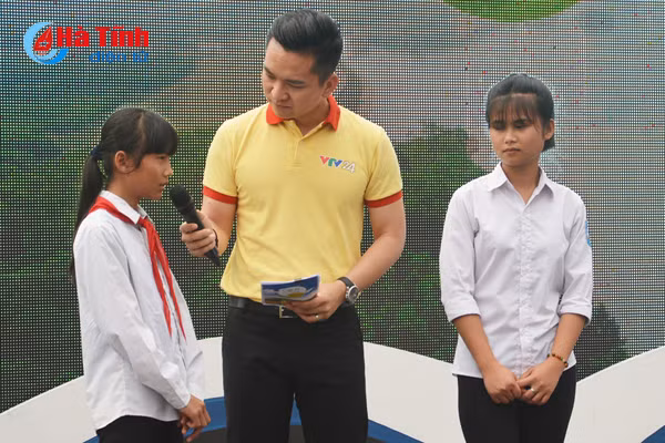 hanh trinh cap la yeu thuong cua vtv24 den voi ha tinh