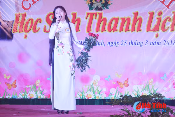 ngam top 5 nu sinh thanh lich truong thpt hong linh