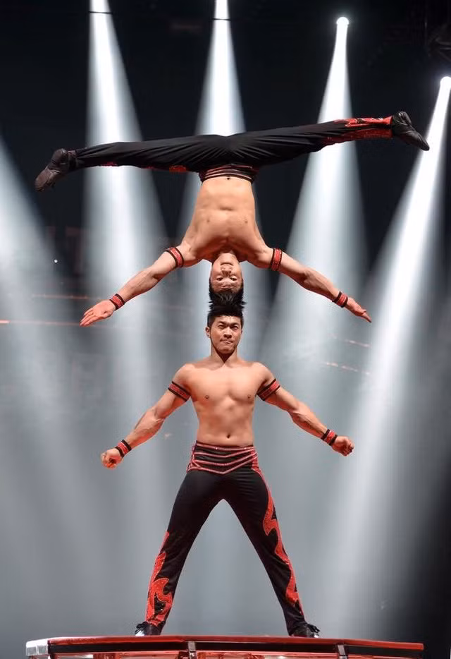 nhung goc khuat cua nghe si xiec khien ai nghe cung phai dau long