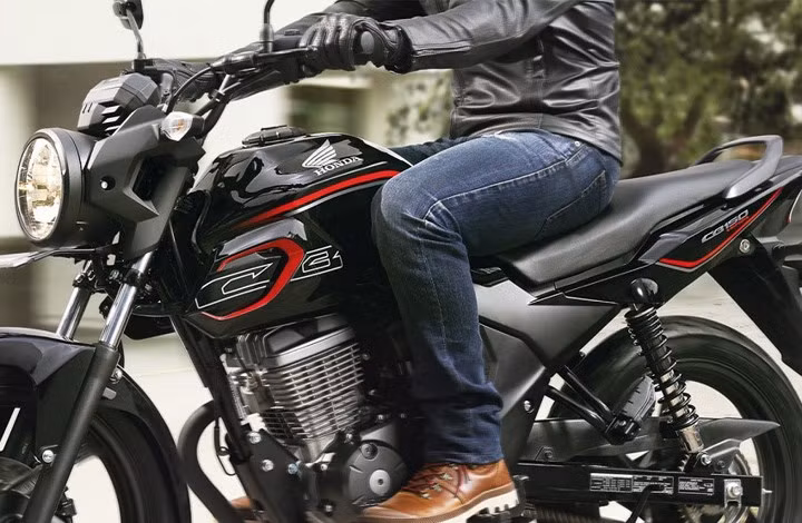 anh chi tiet honda cb150 verza 2018 gia tu 32 trieu dong o indonesia