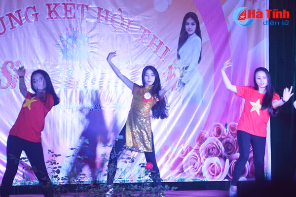 ngam top 5 nu sinh thanh lich truong thpt hong linh