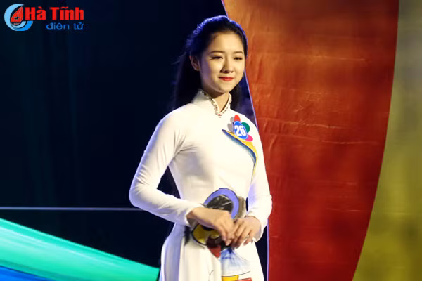 ngam nhin trai tai gai sac truong thpt ky anh