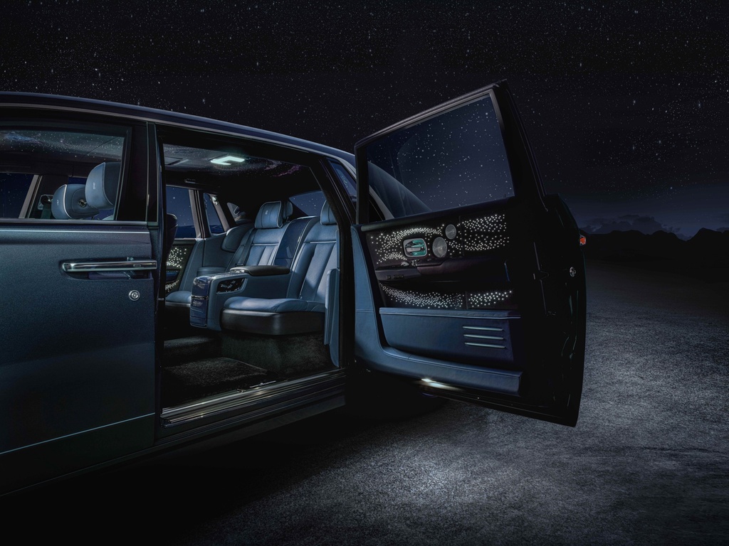 Rolls-Royce Phantom Tempus - tác phẩm nghệ thuật về hiệu ứng ánh sáng