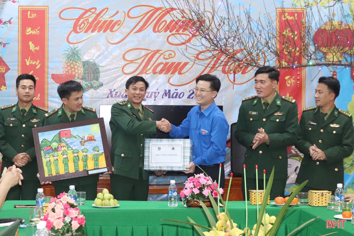 Chủ tịch UBND tỉnh: Nắm chắc tình hình, thực hiện tốt công tác quản lý, bảo vệ biên giới