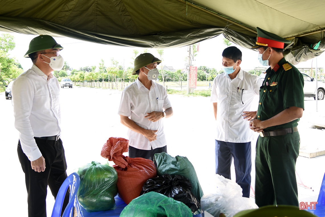 Hà Tĩnh quyết liệt “chiến đấu” với virus SARS-CoV-2 siêu lây nhiễm