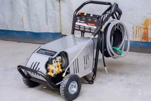 Máy rửa xe ô tô cao áp mới nhất 2026: Cập nhật các mẫu “hot”