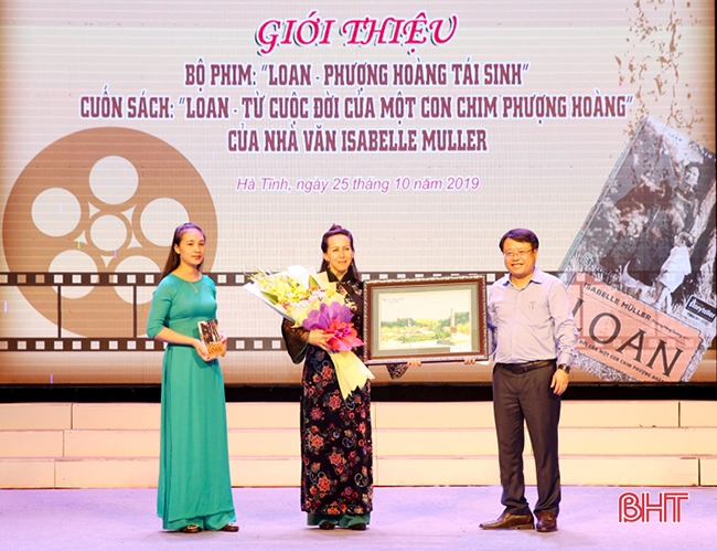 Người mẹ Hà Tĩnh nâng bước tôi trở về