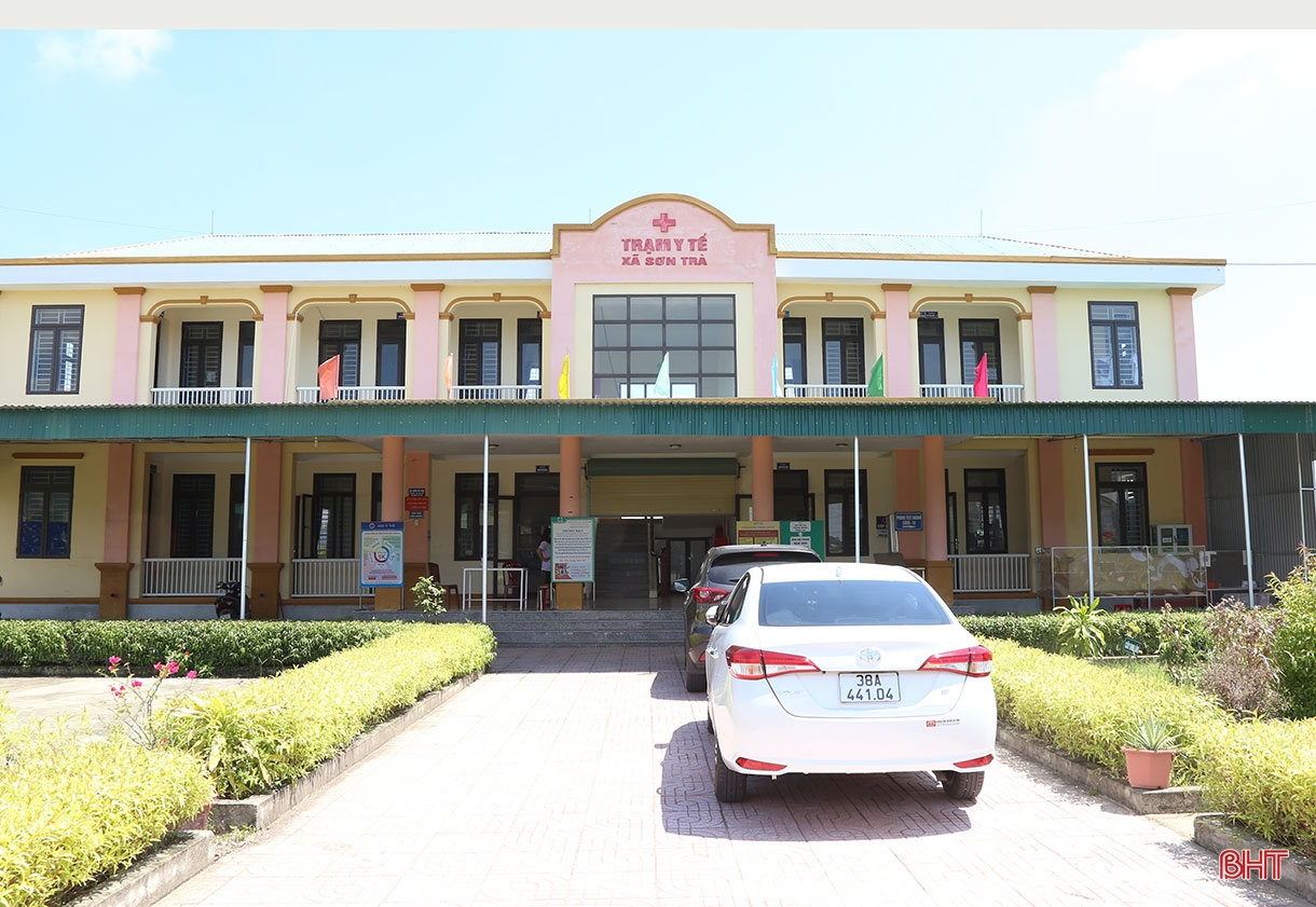 Bác sỹ rời cơ sở y tế công và thách thức về bài toán nhân lực (Bài 1): Chuyện những người chấp nhận mất biên chế