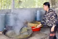 Ngọt lành vị mía, bền bỉ 50 năm giữ lửa làng nghề ở Vũ Quang