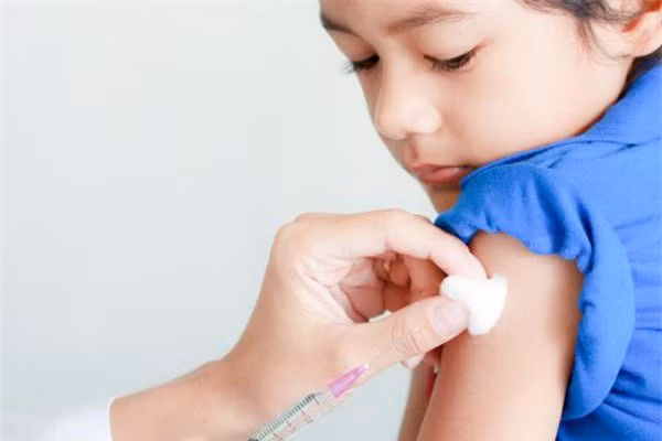 Nóng: Vaccine phòng COVID-19 Moderna tiêm cho trẻ từ 6 - dưới 12 tuổi, liều 0,25ml