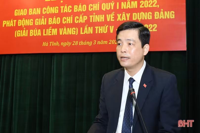 Hà Tĩnh phát động Giải Búa liềm vàng và Giải Báo chí viết về gương người tốt, việc tốt năm 2022