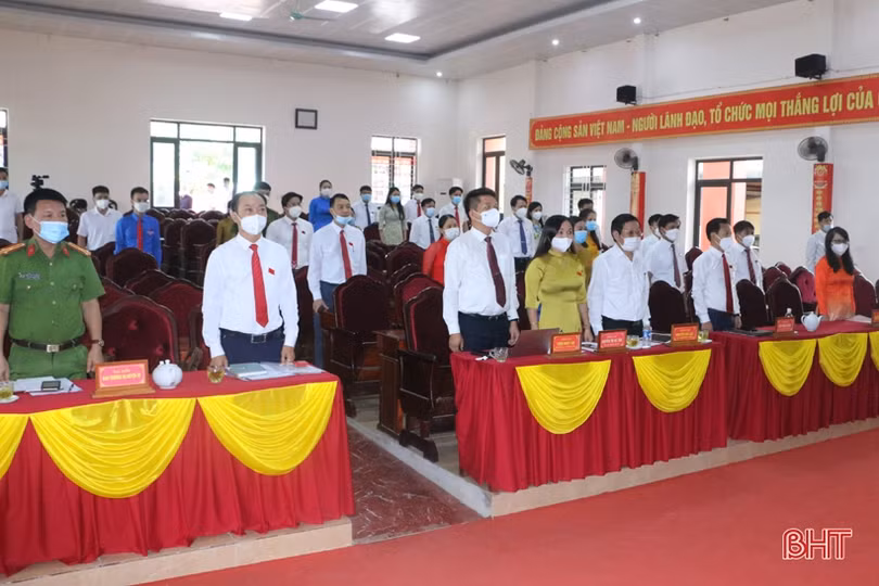 Ông Nguyễn Thiều Quang tái cử chức Chủ tịch HĐND huyện Vũ Quang
