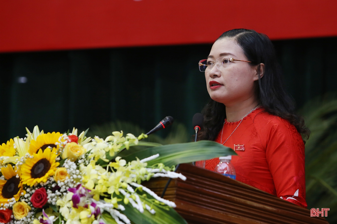 Phiên khai mạc Kỳ họp thứ 15 HĐND tỉnh Hà Tĩnh: Đại biểu nghe các báo cáo, tờ trình quan trọng
