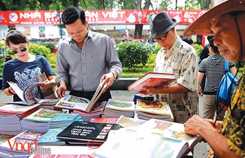 Một năm sôi động của đời sống văn học trong nước Ảnh: Thành Duy