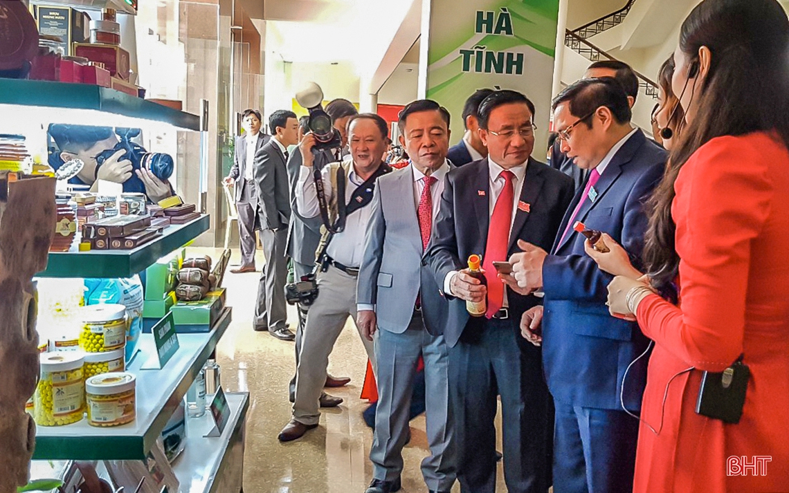 Cán bộ, Nhân dân Hà Tĩnh thể hiện tâm huyết, trách nhiệm cao với Đảng và sự nghiệp xây dựng đất nước