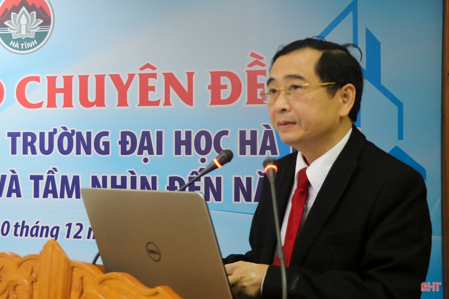 Tháo gỡ khó khăn, vướng mắc để Trường Đại học Hà Tĩnh phát triển trong giai đoạn mới