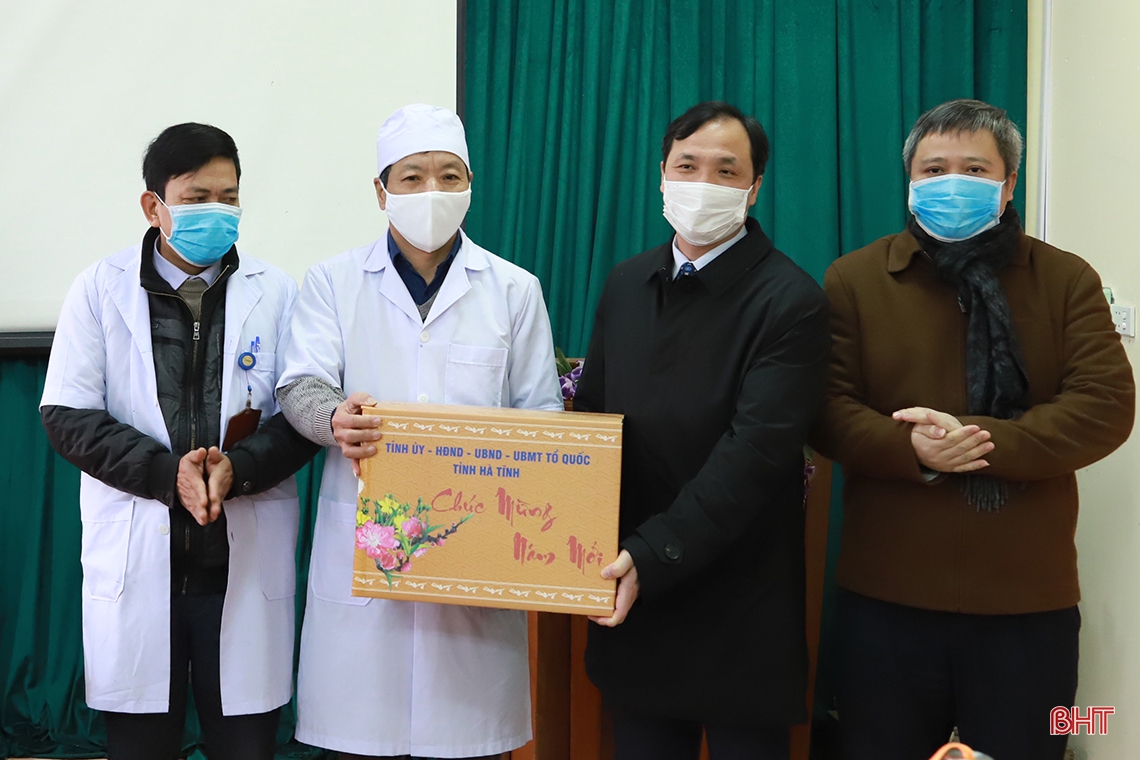 Tập trung tháo gỡ khó khăn, thu hút đầu tư vào KKT Cầu Treo - Hà Tĩnh