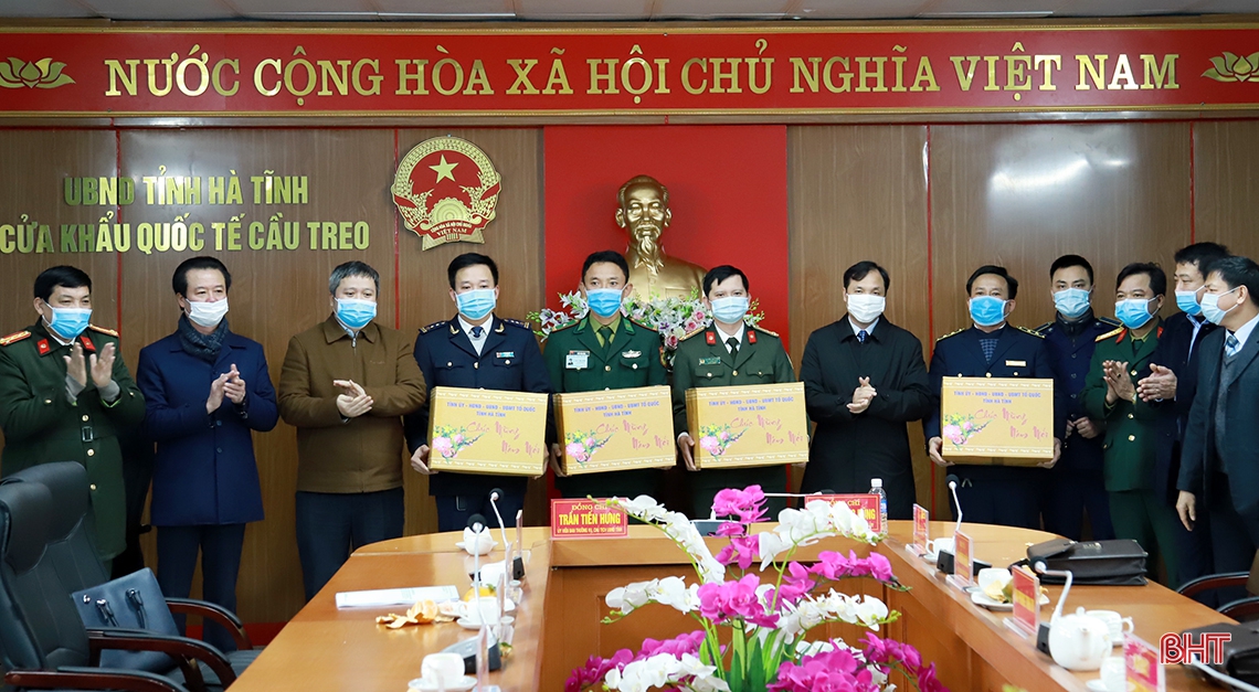 Tập trung tháo gỡ khó khăn, thu hút đầu tư vào KKT Cầu Treo - Hà Tĩnh