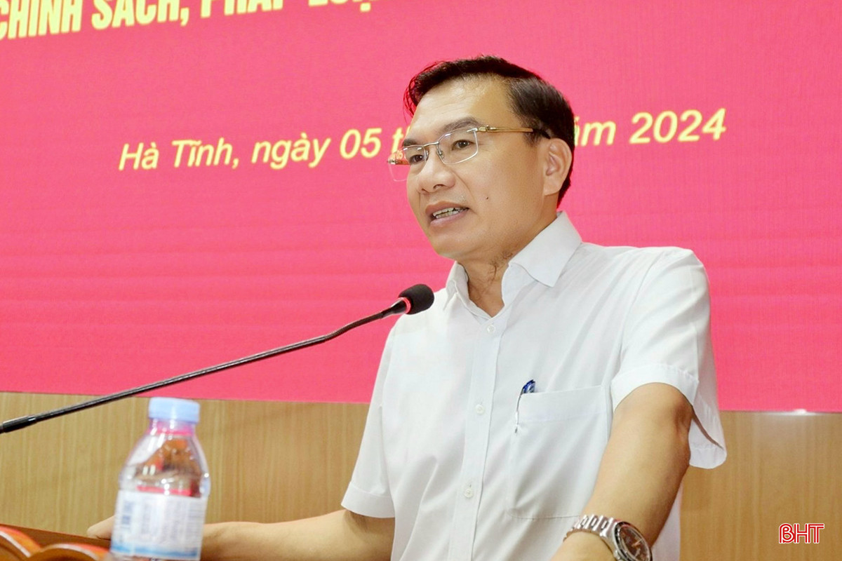1I20HUURJ_5HHSDB copy.jpg