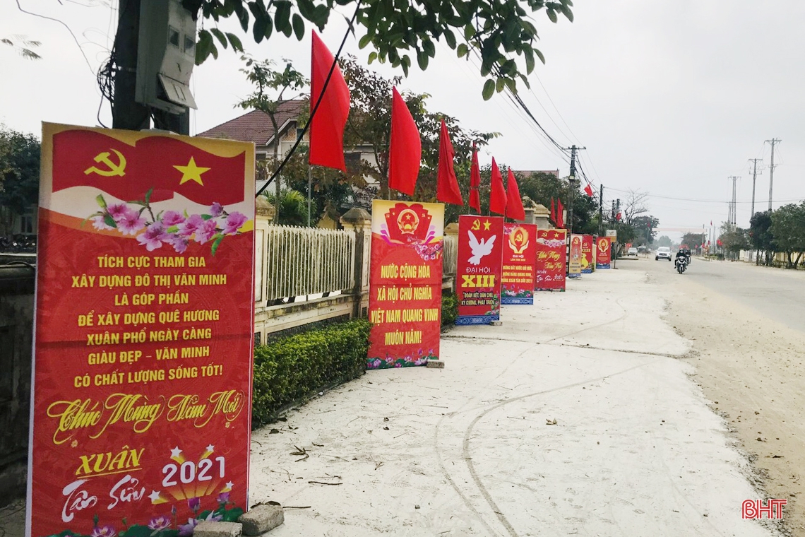 Hà Tĩnh rực rỡ cờ hoa chào mừng Đại hội XIII của Đảng