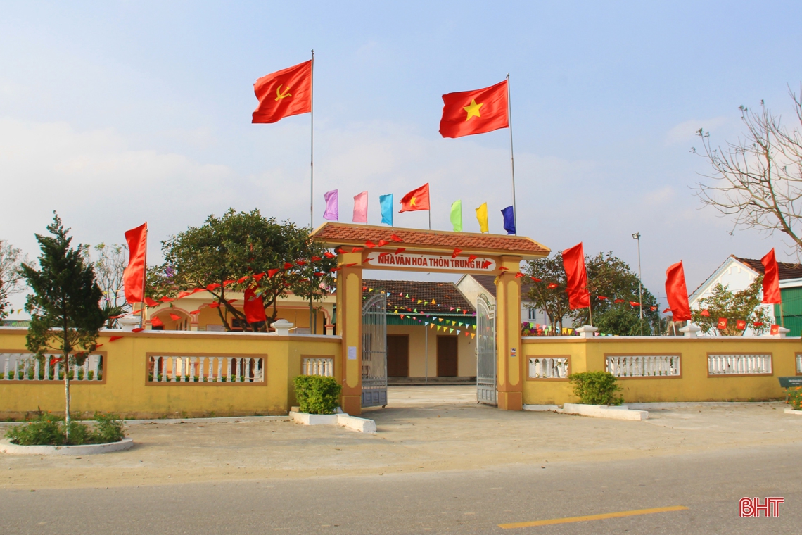 Hà Tĩnh rực rỡ cờ hoa chào mừng Đại hội XIII của Đảng