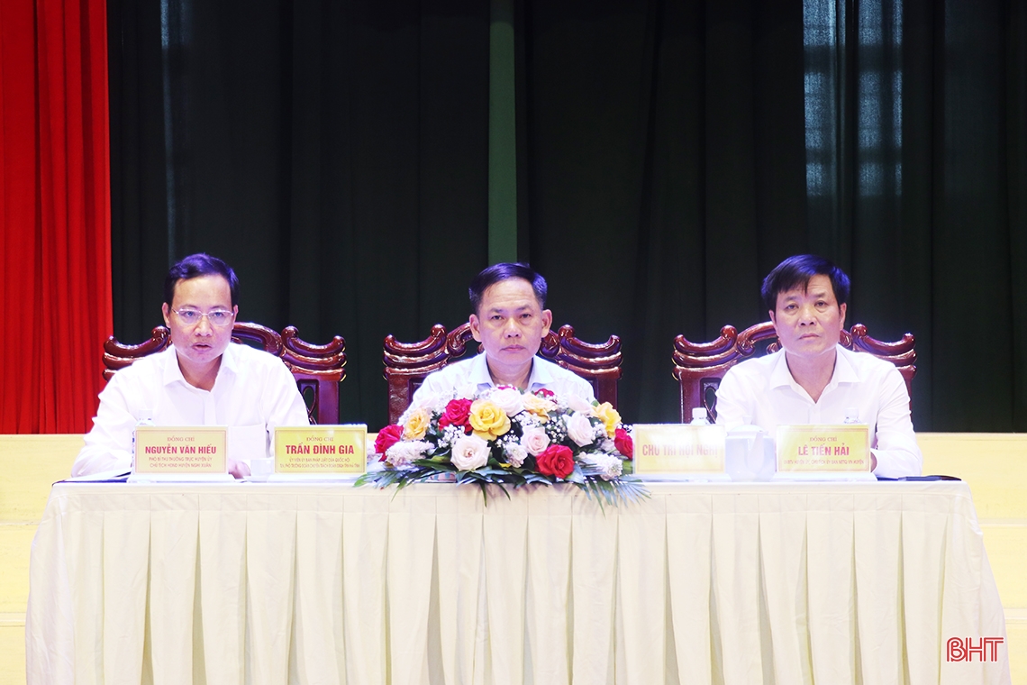 Chánh Văn phòng Trung ương Đảng Lê Minh Hưng tiếp xúc cử tri tại Nghi Xuân
