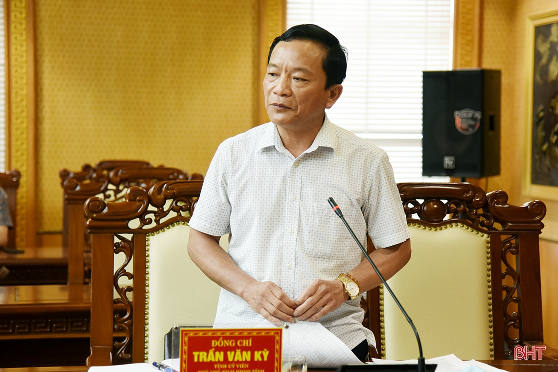 Bám sát Nghị quyết Đại hội Đảng bộ tỉnh Hà Tĩnh, triển khai hiệu quả nhiệm vụ 6 tháng cuối năm