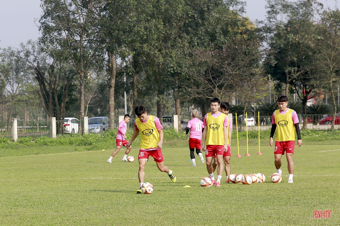 Hồng Lĩnh Hà Tĩnh nâng cao chiến thuật trong quãng nghỉ V.League 2023