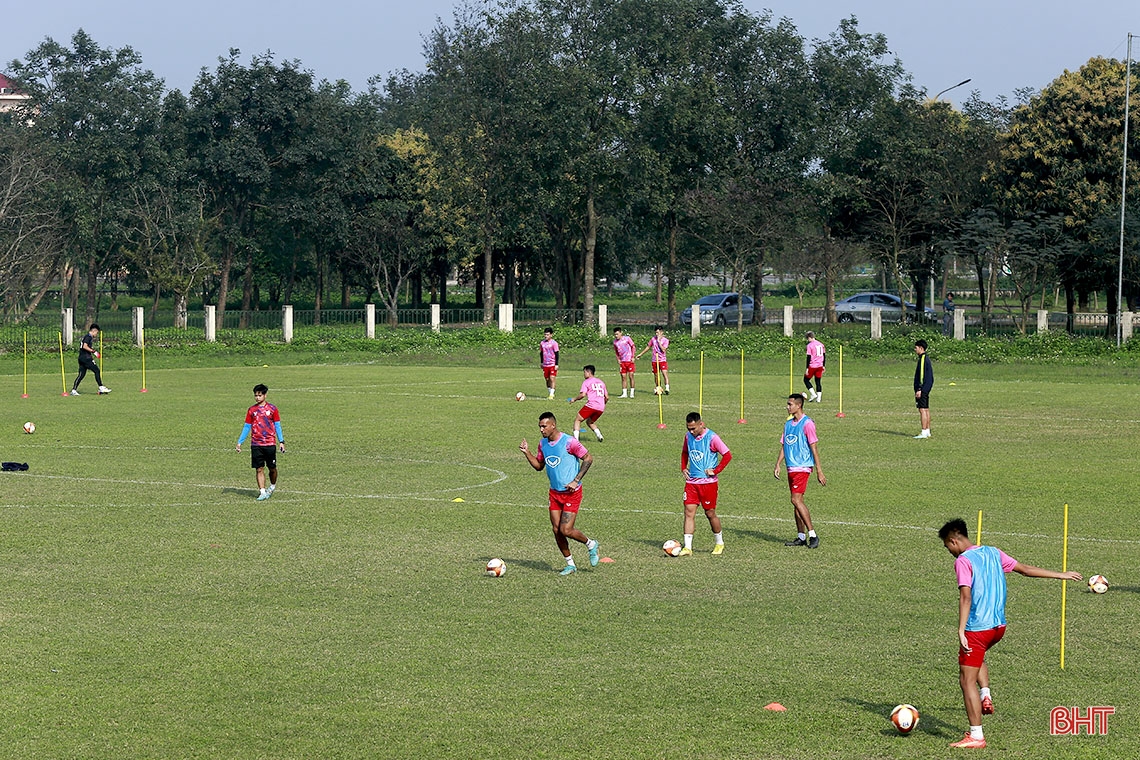 Hồng Lĩnh Hà Tĩnh nâng cao chiến thuật trong quãng nghỉ V.League 2023