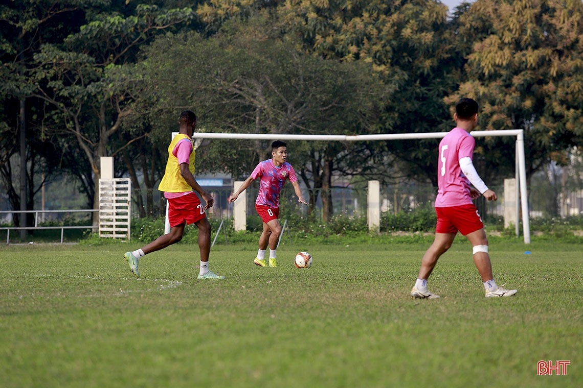 Hồng Lĩnh Hà Tĩnh nâng cao chiến thuật trong quãng nghỉ V.League 2023